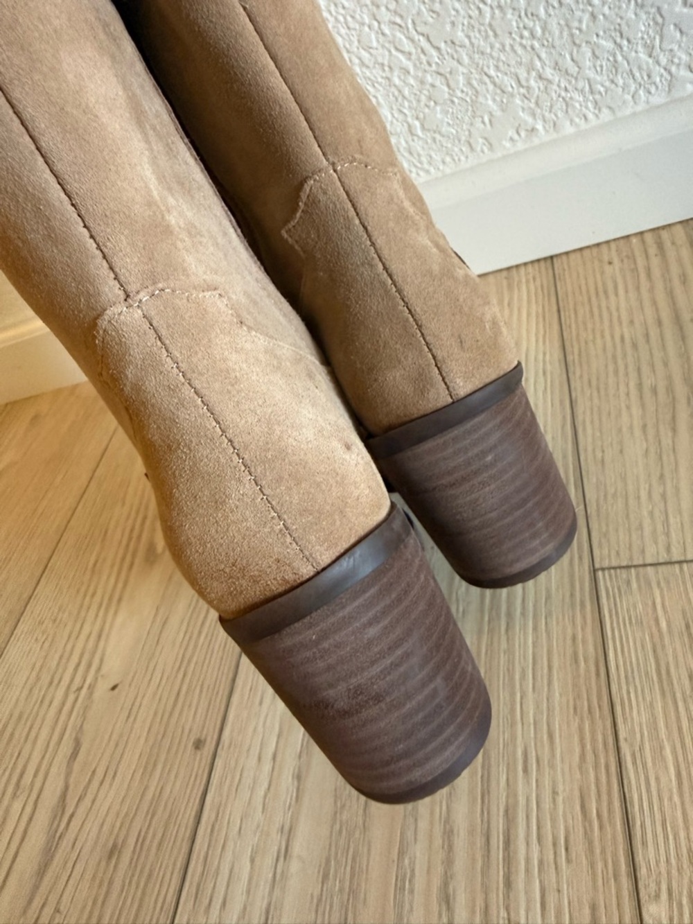 CROWN VINTAGE western tan suede Knee-High Boots size 7.5 brand new, never worn - Picture 5 of 7